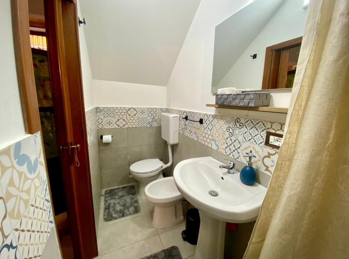 Casa Labi Apartment Termini Imerese Exterior photo